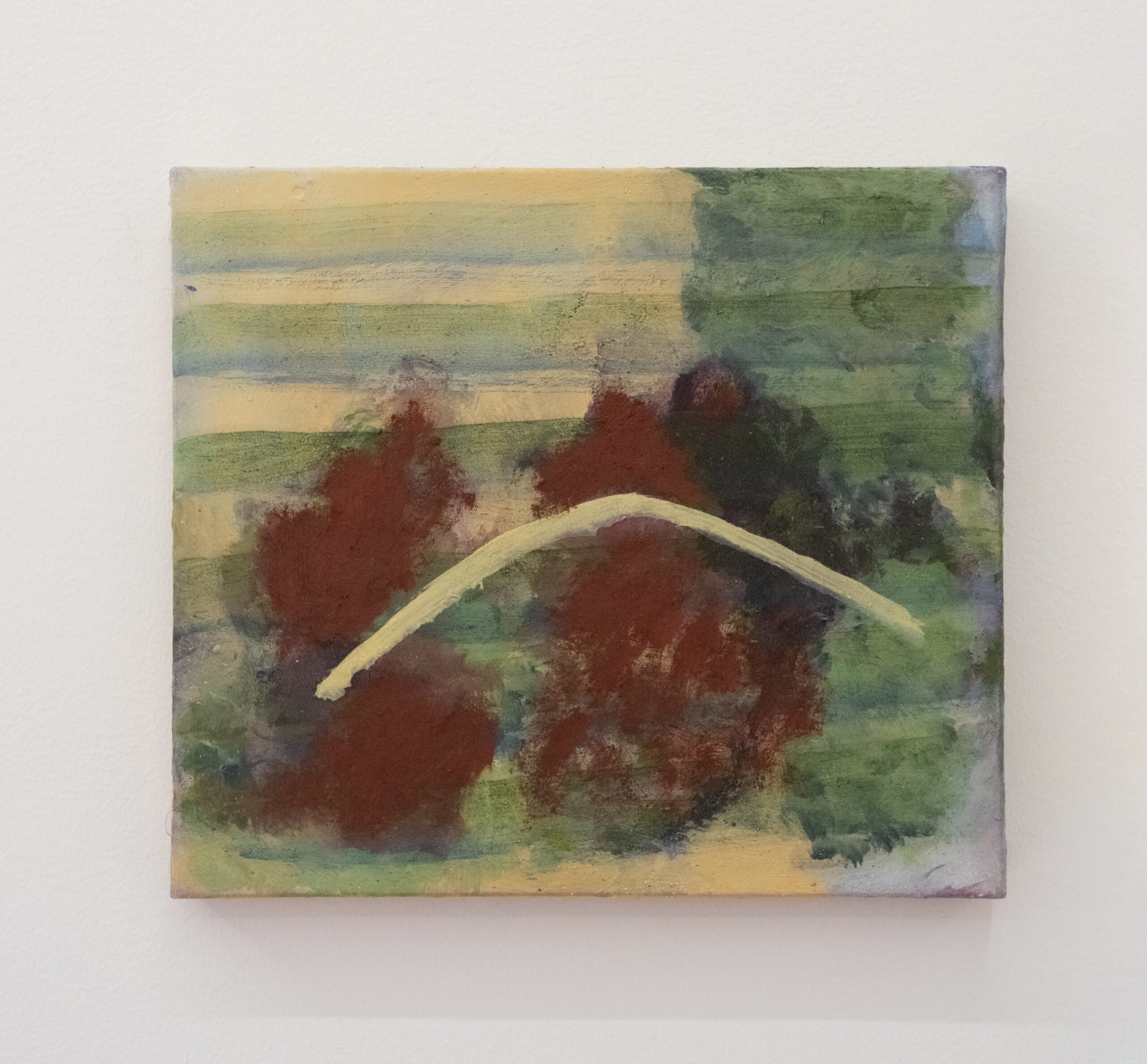 Untitled (Arc sur hêtre pourpre)